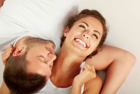 نشانه های رسیدن یک زن به ارگاسم 