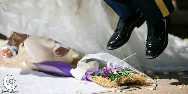 پریدن از روی جارو رسم ازدواج هندی ها