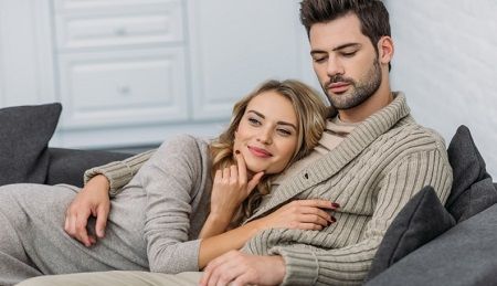 به شریک عشقی خود به طور فیزیکی محبت کنید